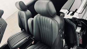 Immagine 25/58 di Mercedes-Benz 560 SL (1989)