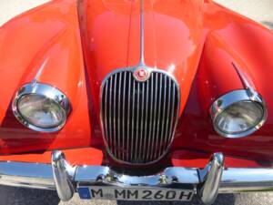 Image 40/174 of Jaguar XK 150 3.4 S OTS (1958)