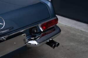 Immagine 18/93 di Mercedes-Benz 230 SL (1965)