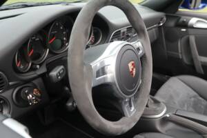 Bild 14/50 von Porsche 911 Carrera 4 GTS (2011)