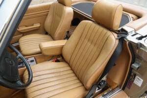 Image 47/50 de Mercedes-Benz 560 SL (1988)