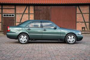 Bild 12/74 von Mercedes-Benz C 280 (1993)