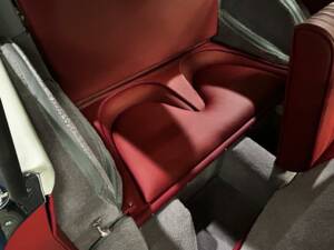 Image 26/50 of Aston Martin DB 2&#x2F;4 Mk II (1955)