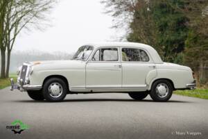 Bild 24/44 von Mercedes-Benz 220 S (1958)