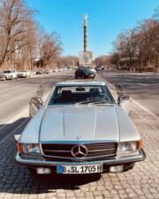 Image 3/22 of Mercedes-Benz 280 SL (1982)