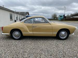 Image 6/34 of Volkswagen Karmann Ghia 1600 (1970)