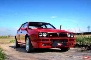 Image 22/32 of Lancia Delta HF Integrale Evoluzione I (1991)