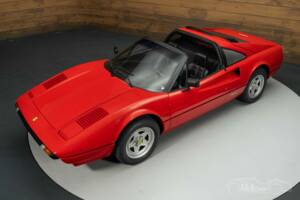 Image 6/8 of Ferrari 308 GTSi (1982)