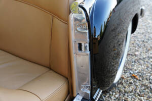 Image 31/50 of Nash-Healey Roadster (1953)