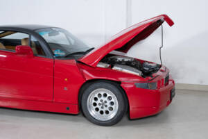Image 28/33 of Alfa Romeo SZ (1990)