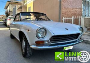 Image 3/10 de FIAT 124 Sport Spider (1969)