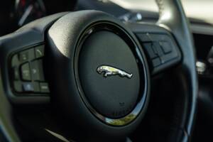 Image 14/45 of Jaguar F-Type (2016)