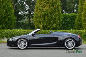 Image 2/50 of Audi R8 Spyder 4.2 FSI Quattro (2011)