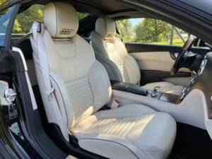 Bild 16/18 von Mercedes-Benz SL 500 (2012)