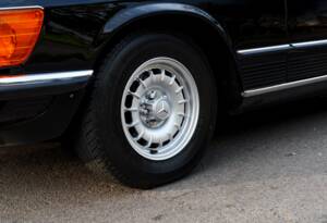 Imagen 10/28 de Mercedes-Benz 380 SL (1985)