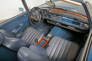 Image 17/20 de Mercedes-Benz 280 SL (1969)