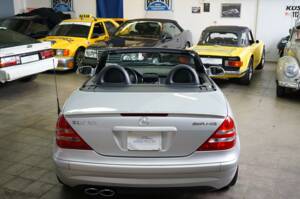 Imagen 19/50 de Mercedes-Benz SLK 32 AMG (2002)