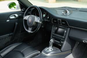 Image 25/50 of Porsche 911 Carrera (2009)