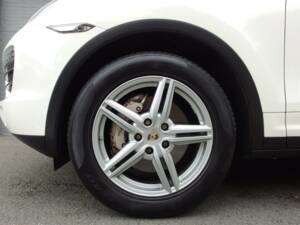 Bild 48/99 von Porsche Cayenne S (2010)