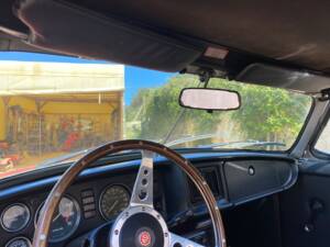 Immagine 18/66 di MG MGB (1977)
