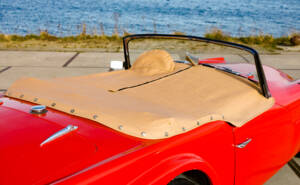 Image 5/7 of Daimler SP 250 (1961)