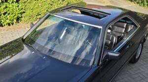 Image 22/32 of Mercedes-Benz 560 SEC (1991)