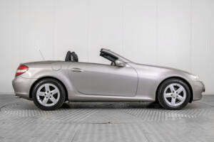 Imagen 11/50 de Mercedes-Benz SLK 200 Kompressor (2007)