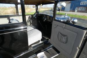 Immagine 24/43 di Ford Model A Tudor Sedan (1931)