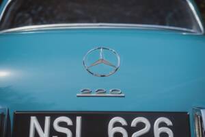 Image 30/50 of Mercedes-Benz 220 a (1956)
