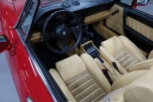 Immagine 12/28 di Alfa Romeo 2.0 Spider (1990)