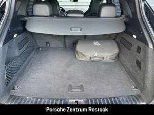 Imagen 30/31 de Porsche Cayenne Turbo S E-Hybrid (2020)