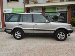 Image 3/42 de Land Rover Range Rover 2.5 DSE (2000)