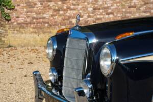 Imagen 24/50 de Mercedes-Benz 220 S Cabriolet (1956)