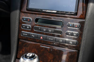Bild 22/31 von Bentley Azure T (2009)