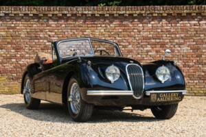Immagine 32/50 di Jaguar XK 120 DHC (1953)