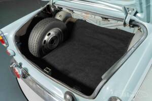 Image 19/19 of Volvo P 121 (1965)