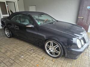 Immagine 5/8 di Mercedes-Benz CLK 320 (1998)
