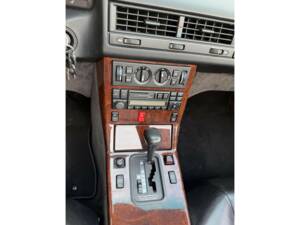 Image 30/50 de Mercedes-Benz 300 SL (1990)