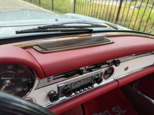 Immagine 39/50 di Mercedes-Benz 280 SL (1968)