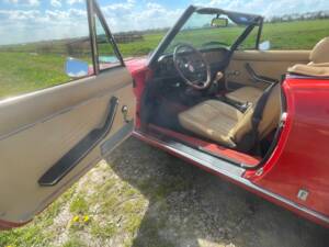 Image 11/17 of FIAT 124 Spider CS1 (1978)