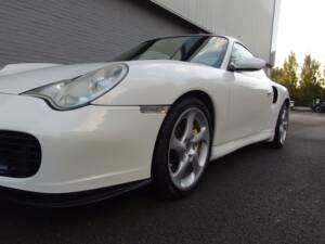 Bild 35/99 von Porsche 911 Turbo (2004)