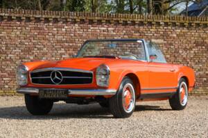 Image 43/50 of Mercedes-Benz 230 SL (1964)