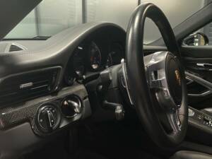 Bild 25/44 von Porsche 911 Turbo S (2013)