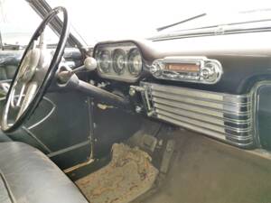Image 16/27 of Packard Series 2631 (1953)