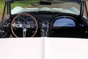Bild 23/30 von Chevrolet Corvette Sting Ray Convertible (1964)