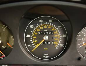 Image 20/50 of Mercedes-Benz 500 SL (1983)