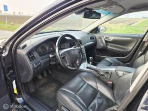 Imagen 18/32 de Volvo V 70 2.4 (2006)