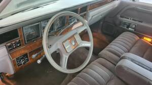 Bild 7/7 von Lincoln Town Car (1989)