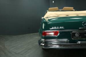 Bild 36/50 von Mercedes-Benz 250 SE (1966)
