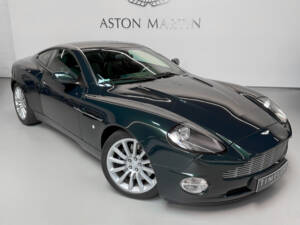 Image 10/43 of Aston Martin V12 Vanquish (2003)